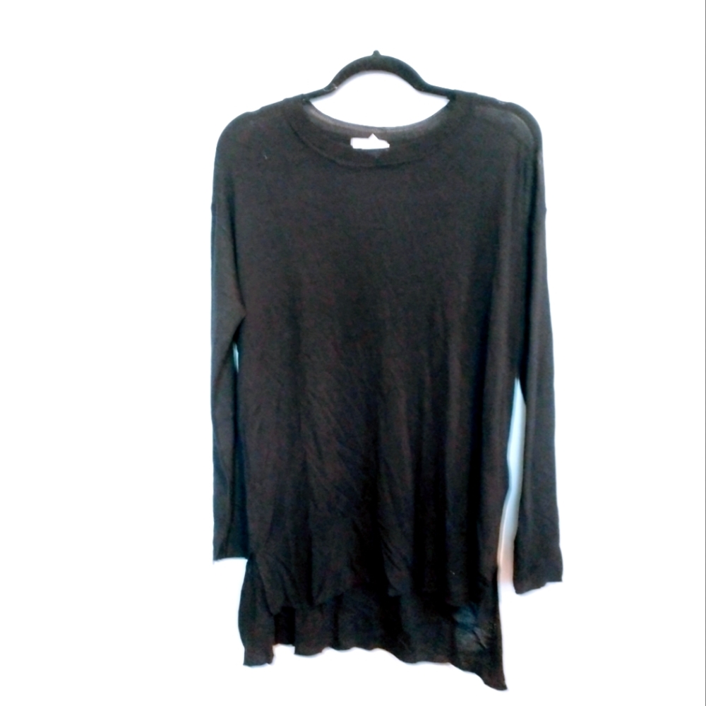 H&M black lightweight long sleeve top that is semi sheer, has a pull in the bust